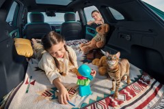 LEPAS L8 nâng tầm mỗi hành trình gia đình với trải nghiệm lái xe thanh lịch và không gian tinh tế