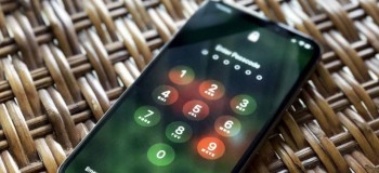 Video Video trình diễn bypass chiếc iPhone Xs đang chạy iOS 12