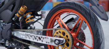 Video Exciter 155 biến hình khác lạ với hệ thống phanh 8 piston