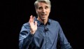 Apple thay đổi nhân sự lãnh đạo để tăng sức cạnh tranh của Siri