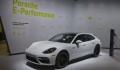 Porsche Panamera Turbo S E-Hybrid Sport Turismo hạ lốp tại LA 2017