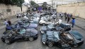 Philippines nghiền nát hàng chục xe sang nhập lậu