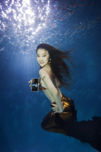 Nàng tiên cá tuyệt đẹp bên Sony