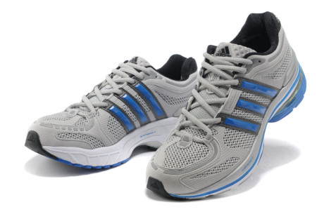 Bảng giá giày thể thao Adidas chính hãng mới nhất