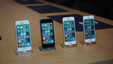 Video: Ngắm iPhone SE và iPad Pro 9,7 inch vừa ra mắt
