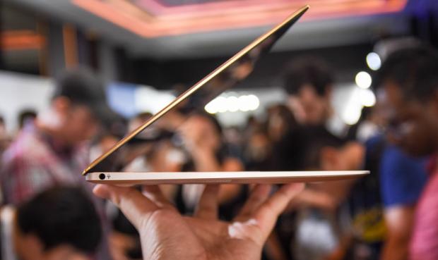Asus Zenbook 3, mỏng hơn, nhẹ hơn Macbook với giá từ 22 triệu đồng [HOT]