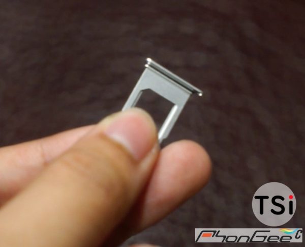 Thêm hình ảnh thực tế rõ nét của iPhone 7: màu xanh coban, 4 đèn flash, khay SIM có vòng cao su