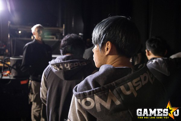 [LMHT] Flash Wolves giữ chân thành công cả năm tuyển thủ chính