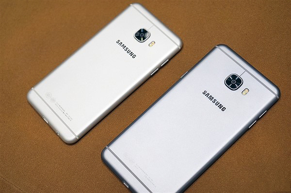 Rò rỉ Samsung Galaxy C7 Pro với màn hình 5.7 inch, vỏ kim loại