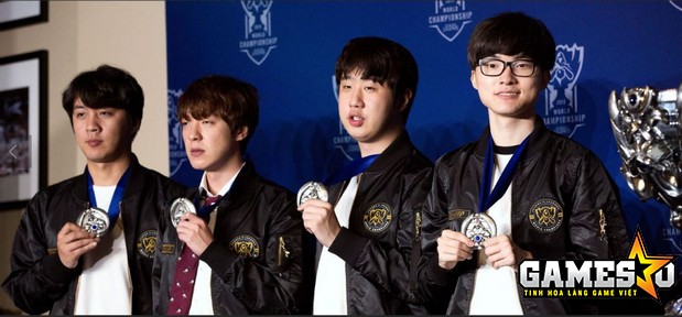 [CKTG 2016] SKT nói gì sau chiến thắng lịch sử?