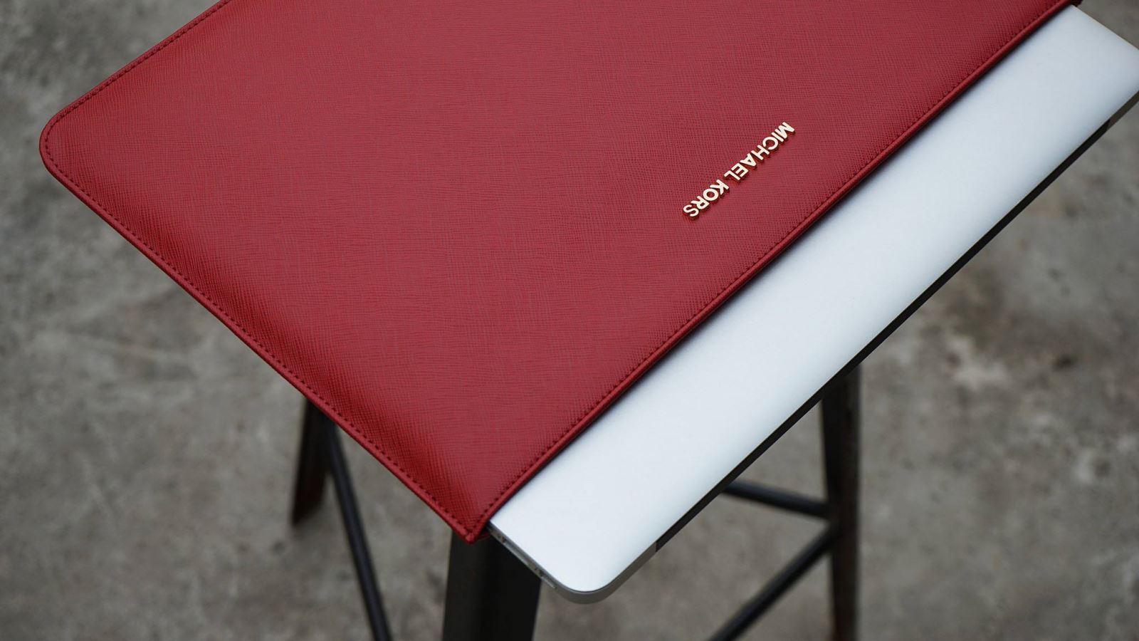 Michael Kors Sleeve - túi đựng MacBook cực sang trọng và độc đáo » Cập nhật  tin tức Công Nghệ mới nhất 