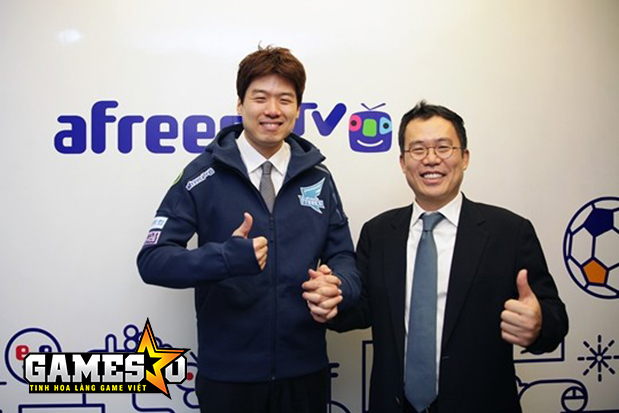 [LMHT] Riot phạt bốn HLV cùng một tuyển thủ LCK vì sử dụng ngôn ngữ xấu in-game