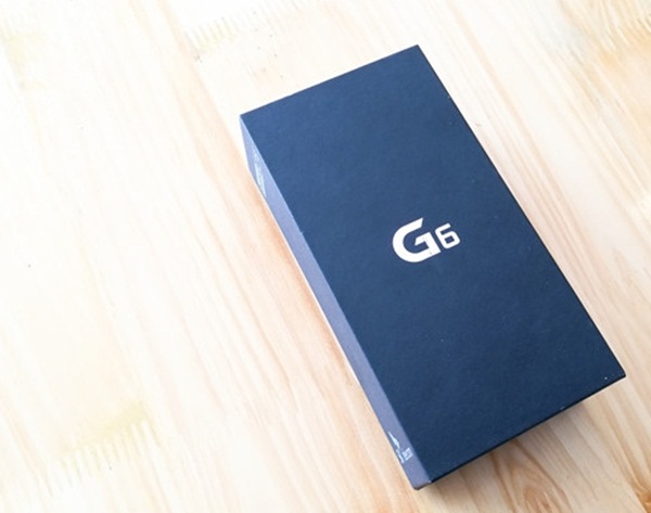 “Đập hộp” LG G6 đầu tiên cập bến về Việt Nam