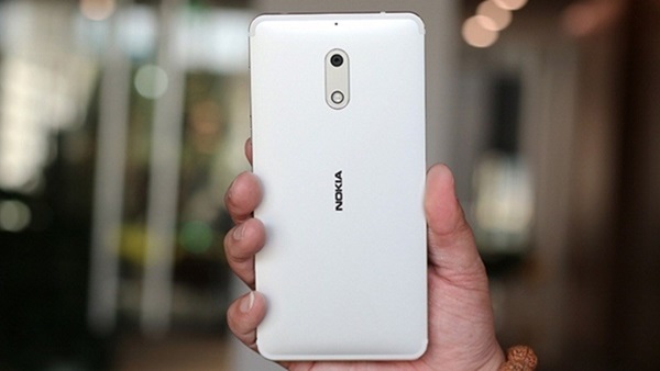 Vừa xuất hiện, Nokia 6 màu bạc đã khiến các tín đồ công nghệ phải “xuýt xoa”