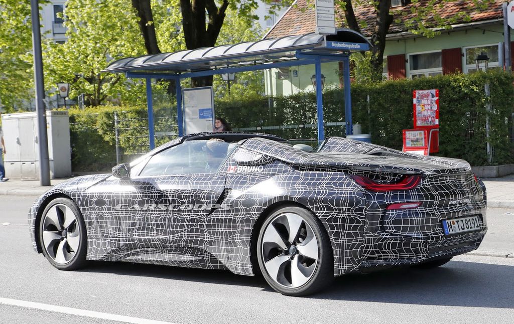 BMW i8 2018 sẽ mạnh 420 mã lực