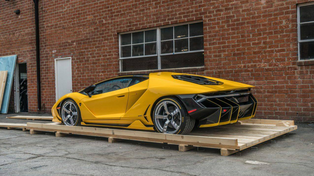 Khui thùng Lamborghini Centenario màu vàng độc nhất thế giới » Cập nhật tin  tức Công Nghệ mới nhất 