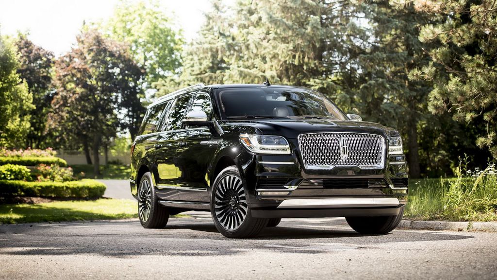 Xe hạng sang Lincoln Navigator hoàn toàn mới có giá bán từ 1,63 tỷ VNĐ