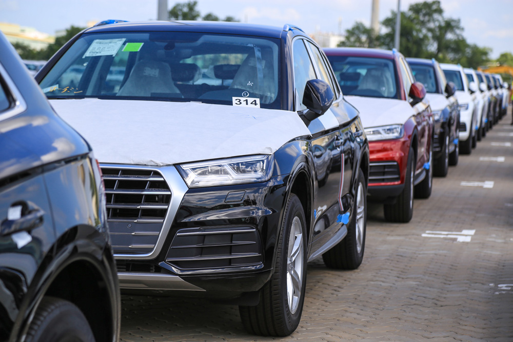 Dàn Audi Q5 bản đặc biệt bất ngờ cập cảng TP. Hồ Chí Minh