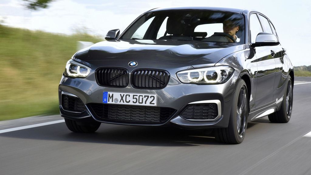 [VIDEO] BMW 1-Series 2018 nâng cấp nhẹ lộ diện hoàn toàn bằng loạt ảnh và video