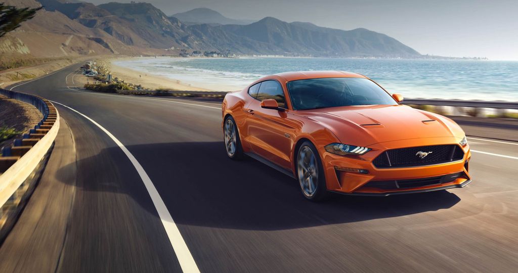 [VIDEO] Ford Mustang 2018 nâng cấp động cơ, giá khởi điểm từ 579 triệu VNĐ