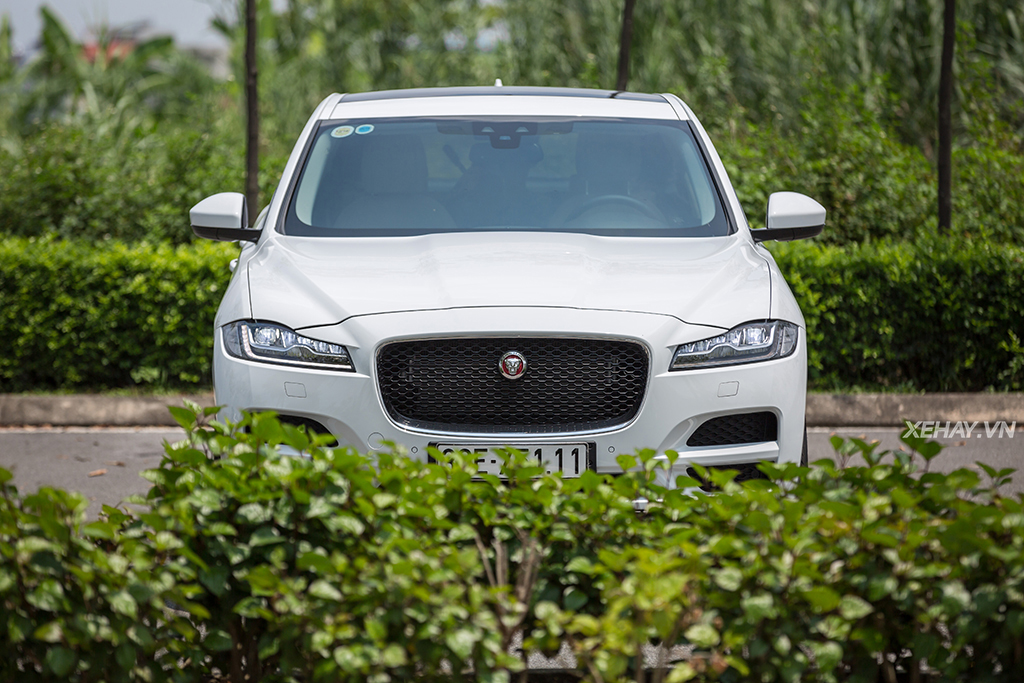 [Đánh giá xe] Jaguar F-Pace 35t AWD - đối thủ xứng tầm của Porsche Macan S