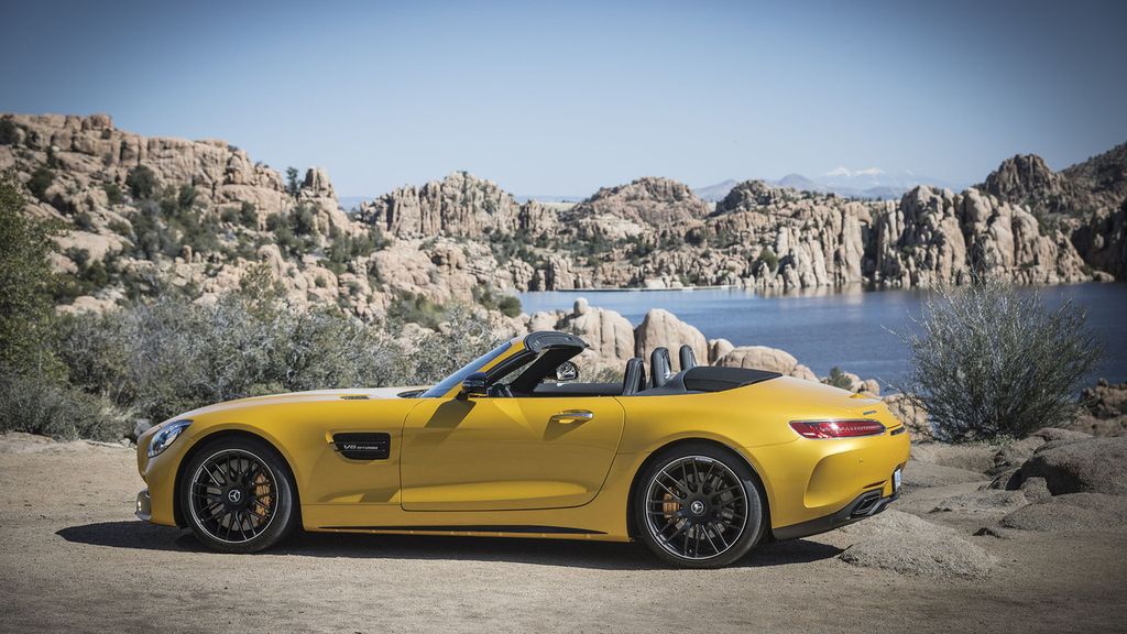 Mercedes-AMG GT sẽ nhận được các cập nhật mới dưới hình thức xe năm 2018