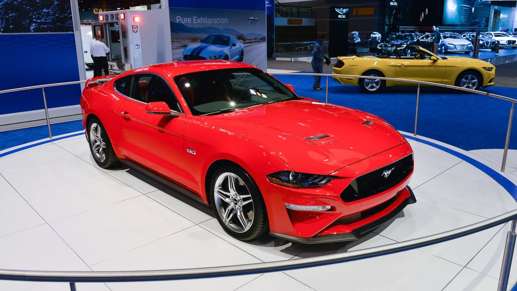 [VIDEO] Ford tinh ý tung chế độ Hàng Xóm Tốt với ống xả "im lặng" dành cho Mustang GT