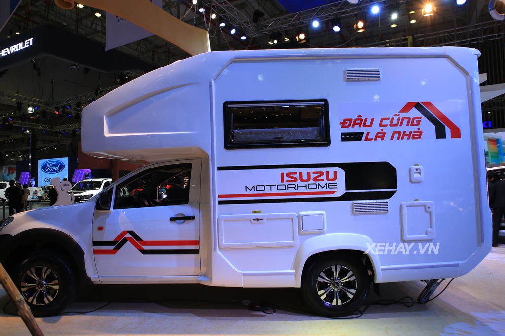 [VMS 2017] Isuzu MotorHome - "ngôi nhà di động" lần đầu gặp mặt khách hàng Việt