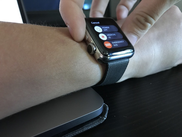 Cách khởi động và thiết lập lại Apple Watch