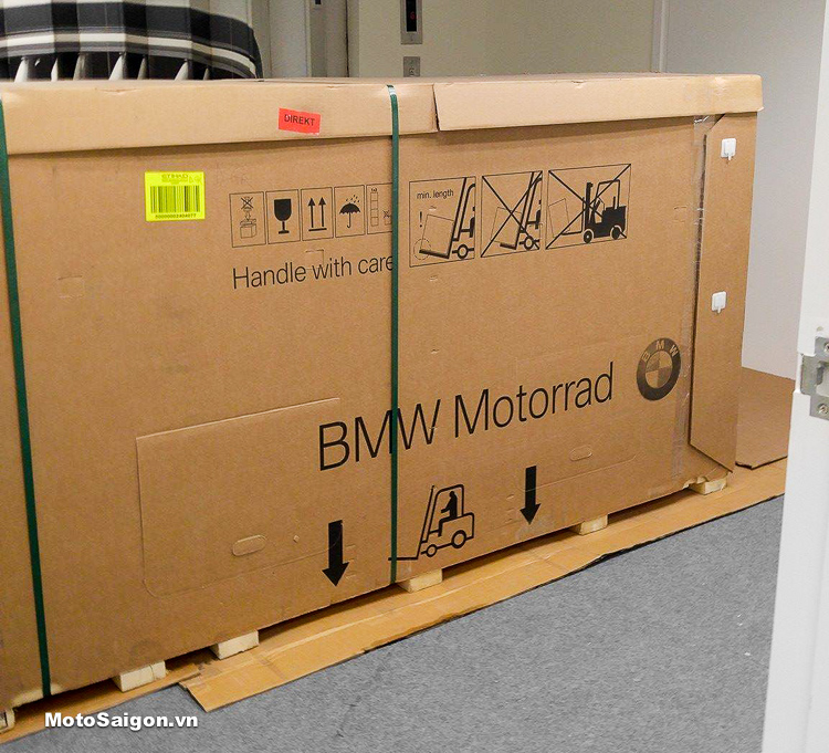 Đập thùng BMW HP4 Race số thứ tự 190/750 giá trên 2 tỷ đồng » Cập nhật tin tức Công Nghệ mới nhất | Trangcongnghe.vn