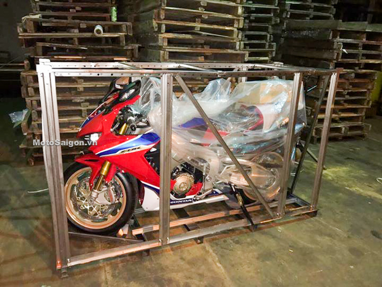 Đập thùng Honda CBR1000RR SP2 2017 độc nhất Việt Nam giá khủng