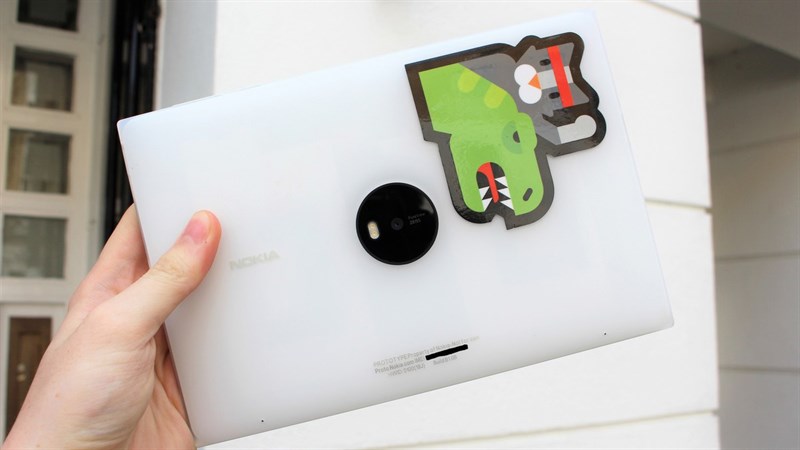 Hình ảnh rõ nét Nokia Lumia 2020, siêu phẩm tablet với camera khủng