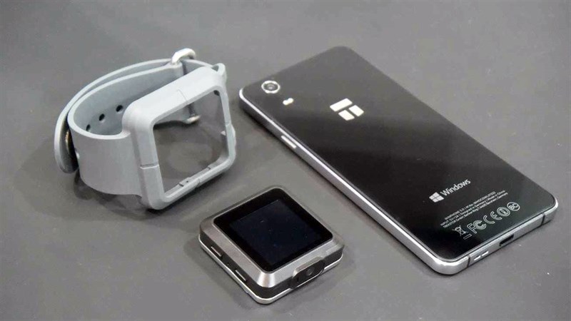 [IFA 2017] Trekstor ra mắt điện thoại chạy Windows 10 Mobile