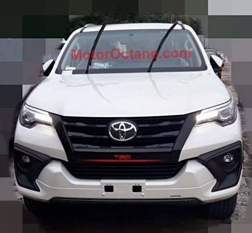 Toyota Fortuner TRD Sportivo rò rỉ thêm nhiều ảnh chi tiết ngay trước ngày ra mắt
