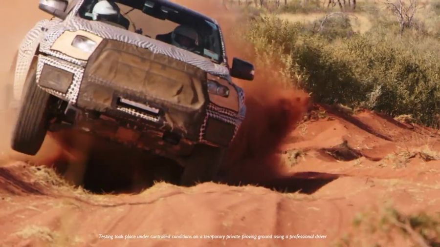 [VIDEO] Ford Ranger Raptor siêu mạnh mẽ được xác nhận ra mắt vào năm 2018