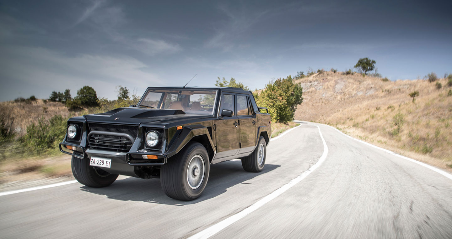 Ảnh chi tiết Lamborghini LM002
