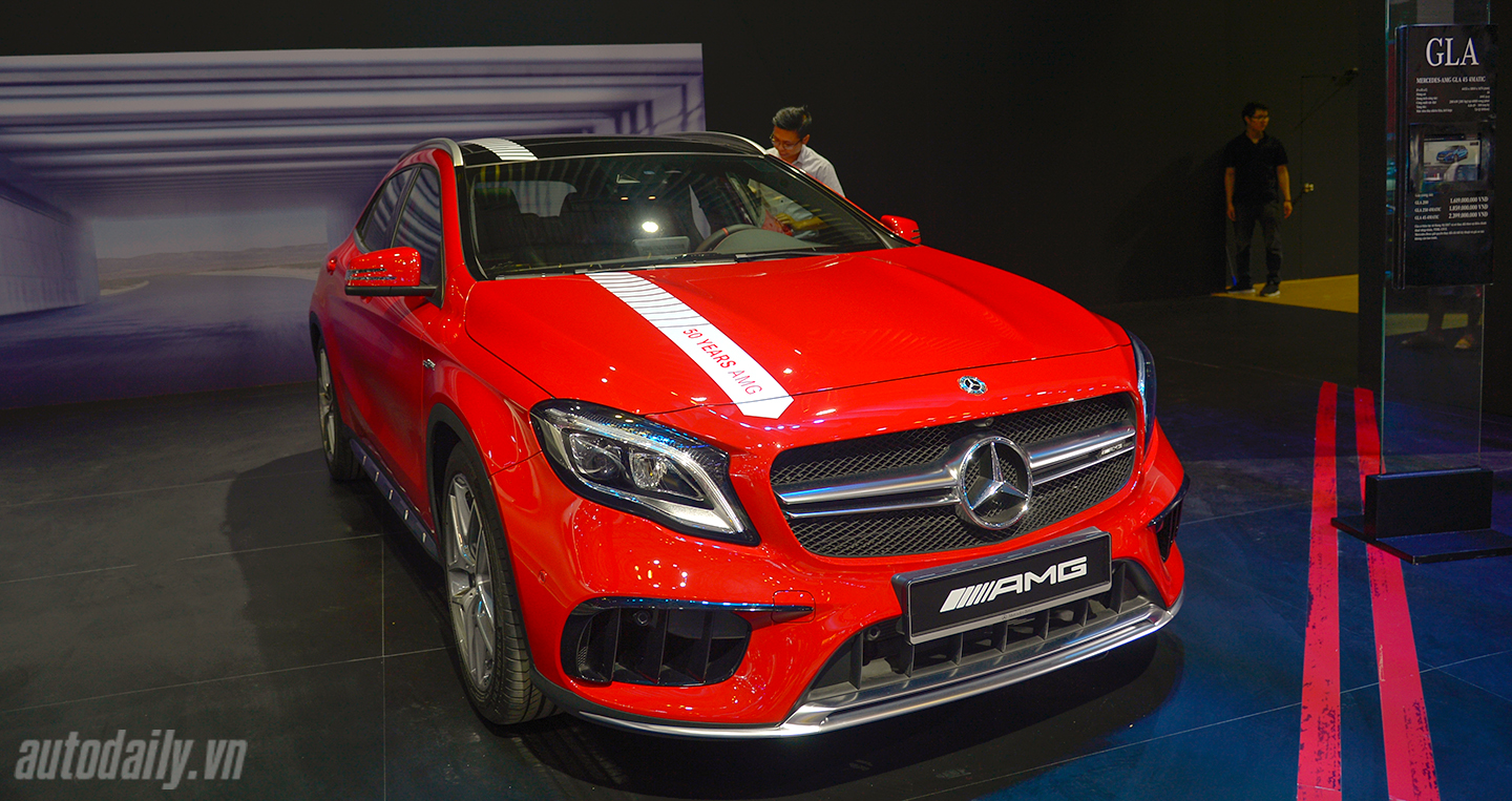 Ảnh chi tiết Mercedes -AMG GLA 45 4MATIC tại Việt Nam