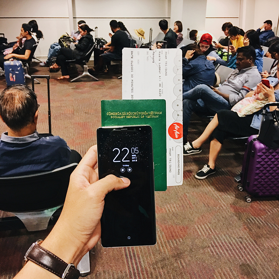 Galaxy Note 8 vững chãi theo chân người dùng trong những chuyến đi xa