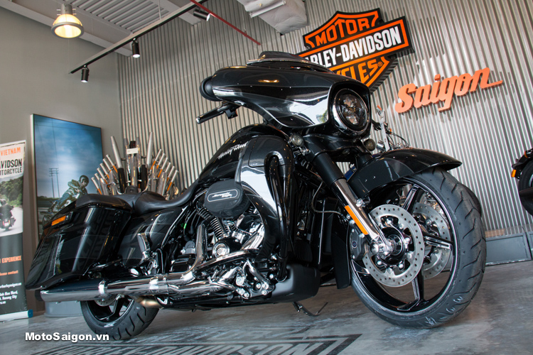 Hình ảnh Harley-Davidson CVO Street Glide 2017 giá gần 2 tỷ động cơ Milwaukee-Eight 114