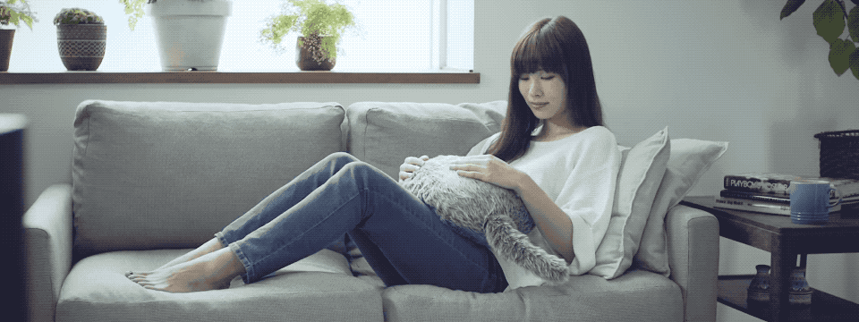 [Kickstarter] Qoobo: chiếc gối có lông và đuôi dành cho người thích vuốt ve, giá 100 đô