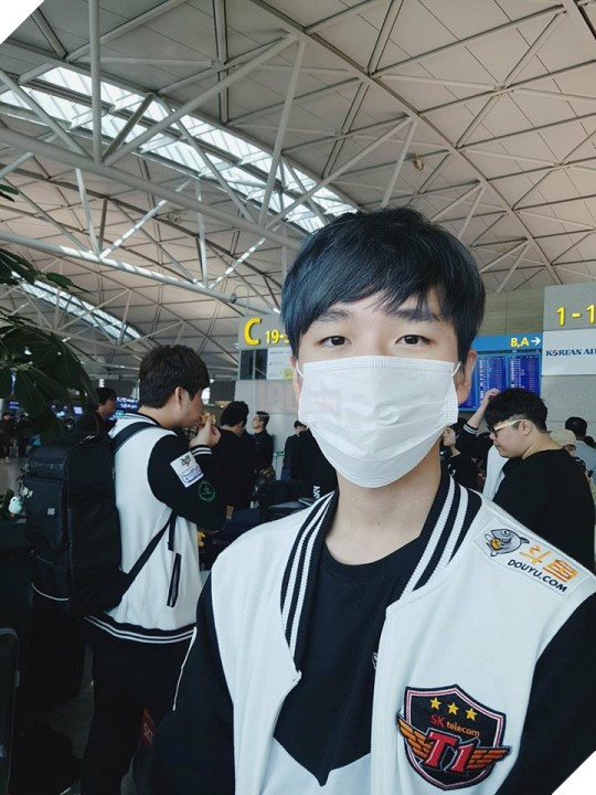 LMHT: Tổng hợp những hình ảnh SKT T1 trước giờ bay để tham dự Chung Kết Thế Giới 2017