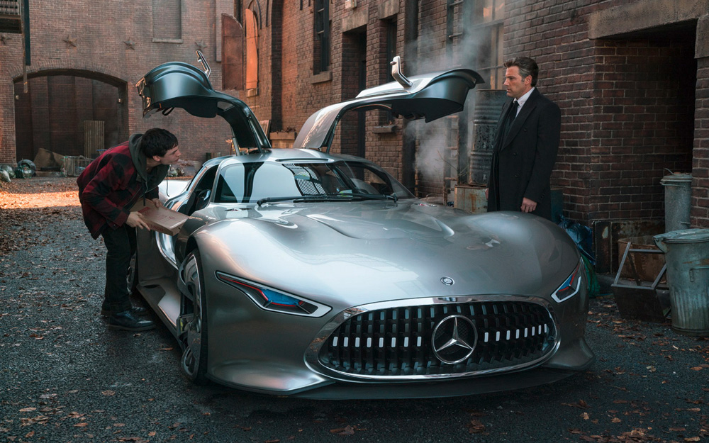 Mercedes-Benz AMG Vision GT bất ngờ xuất hiện trong phim "bom tấn" Justice League
