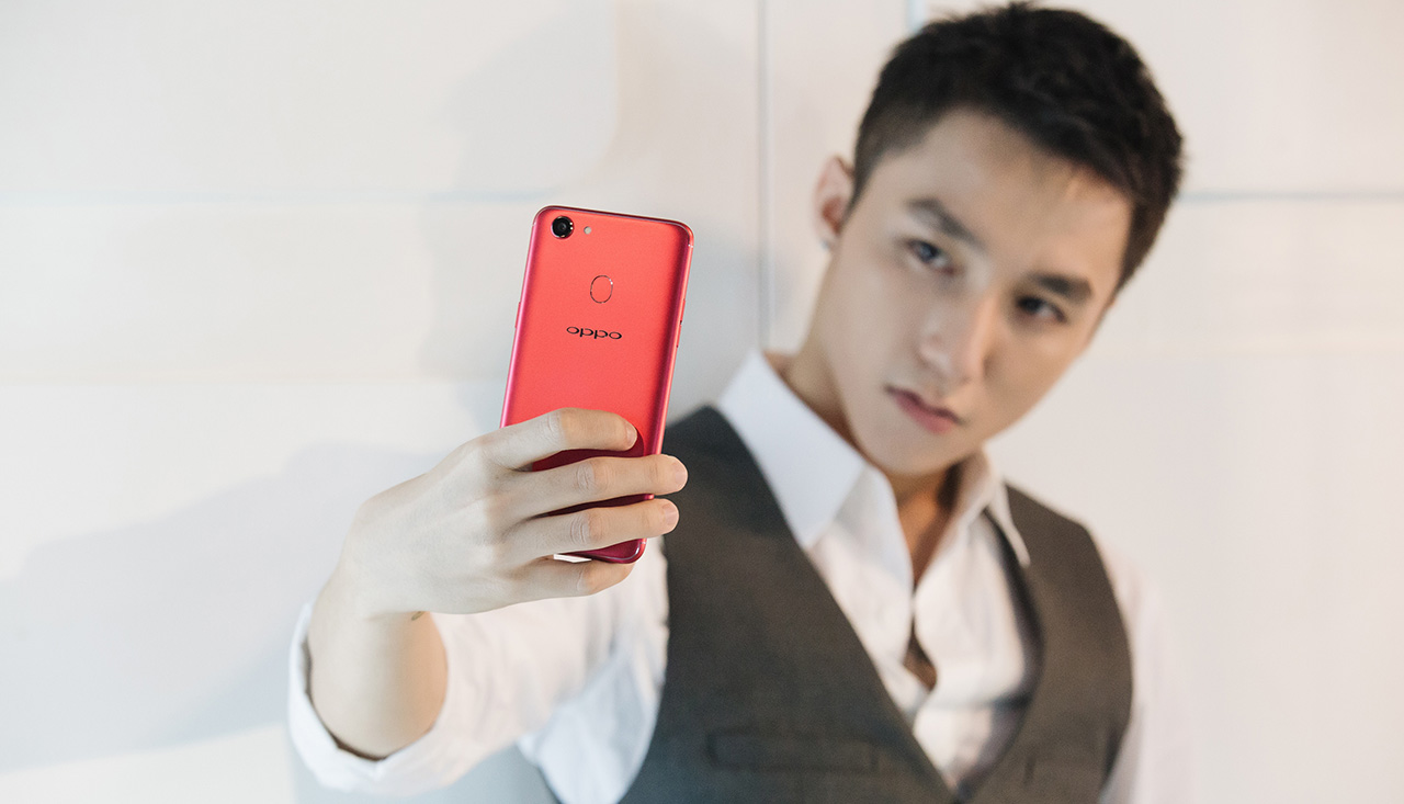 OPPO F5 trang bị những vũ khí gì để trở thành "Người dẫn đầu chuyên gia selfie"?