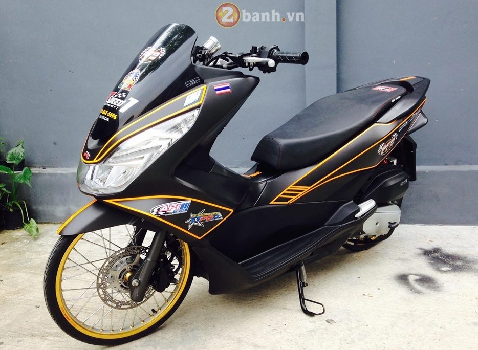 PCX 150 độ của biker Thailand với đôi chân mỏng nhất thế giới