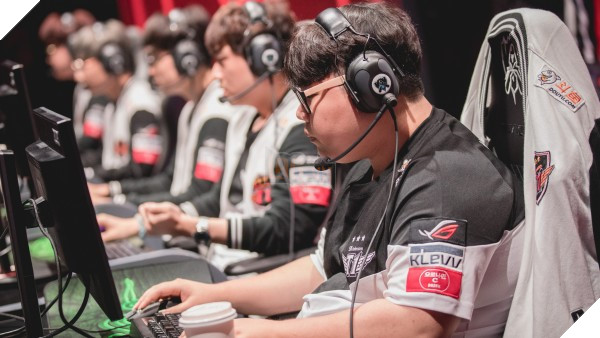SKT Wolf: "Tôi là một trong số những người chơi hỗ trợ giỏi nhất thế giới phải không?"