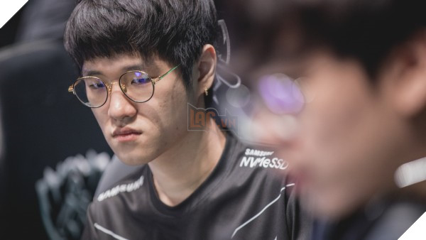 SSG Crown: “Tôi thấy mình không xứng đáng vào Top 3 người chơi đường giữa ở giải lần này”