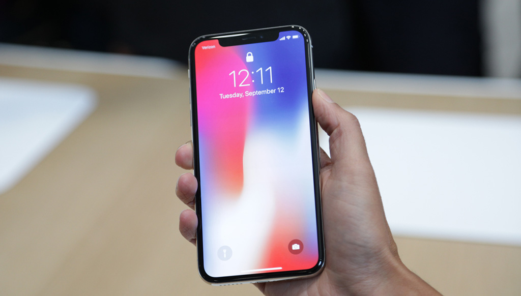 Video trên tay và sử dụng các tính năng của iPhone X được "con gái nhân viên Apple" đăng tải