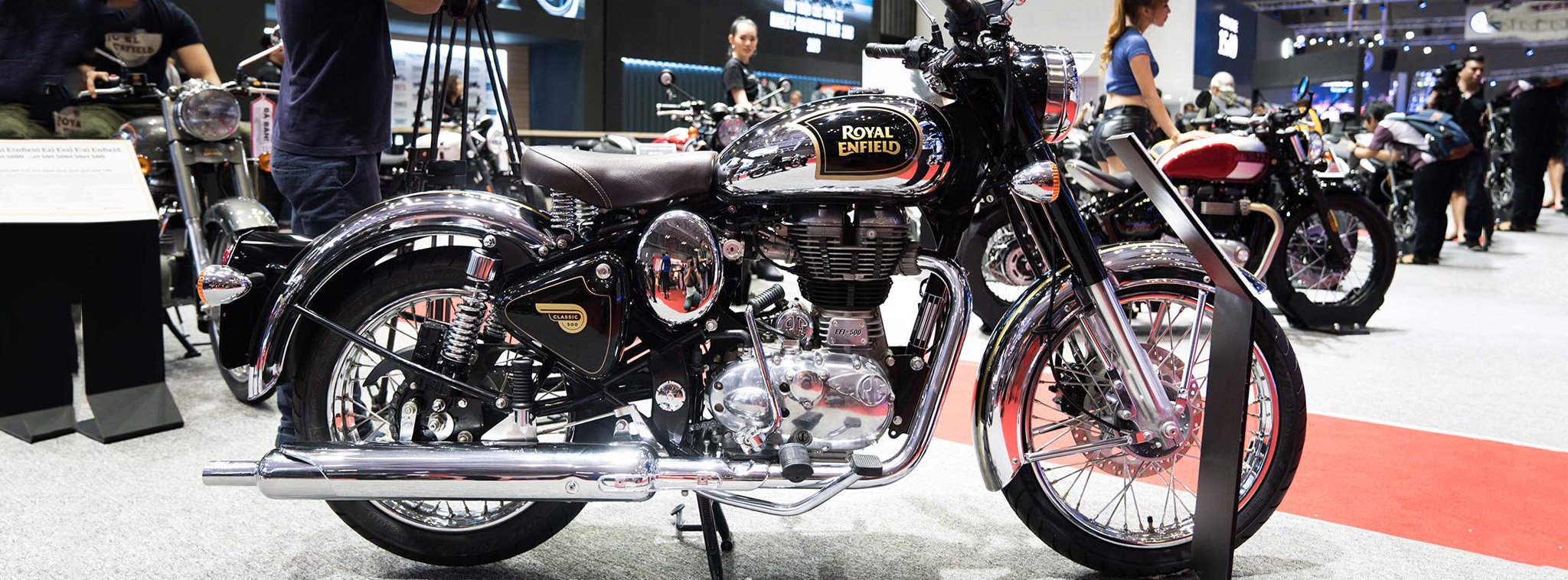 [VIMS 2017] Royal Enfield Classic Chrome (RECC) nổi bật với ngoại hình Chrome bóng loáng cùng thiết kế đậm chất hoài cổ