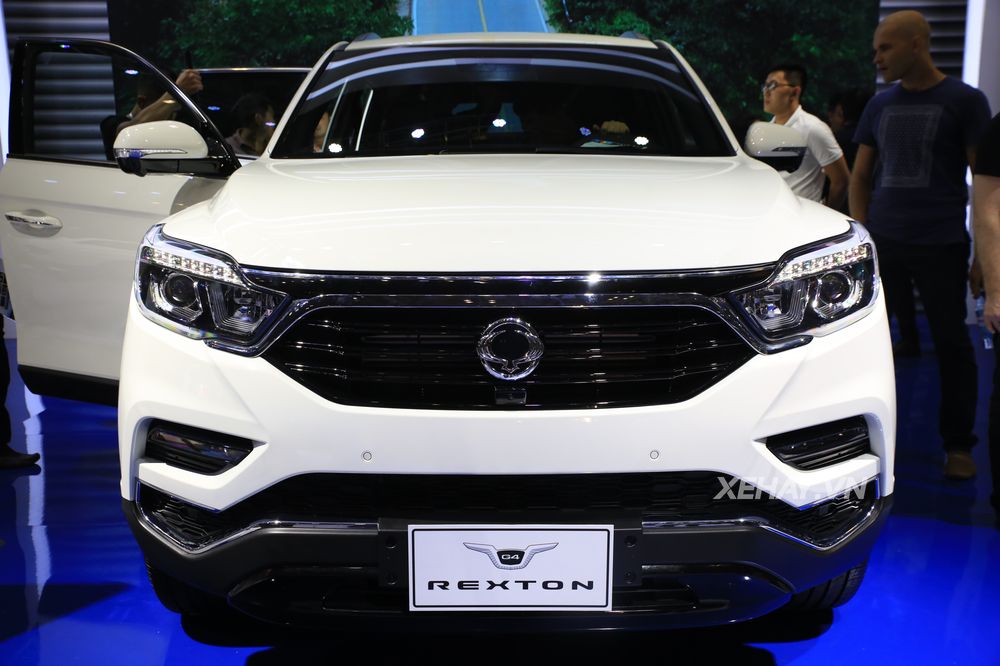 [VIMS 2017] Ssangyong gây chú ý với mẫu SUV cỡ trung hoàn toàn mới G4 Rexton 2018