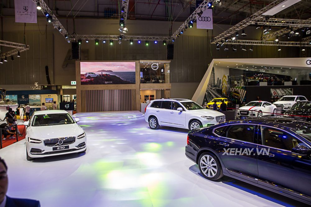 [VIMS2017] Cặp đôi sedan Volvo S90 "khoe dáng" tại Triển lãm Ô tô Quốc tế Việt Nam 2017